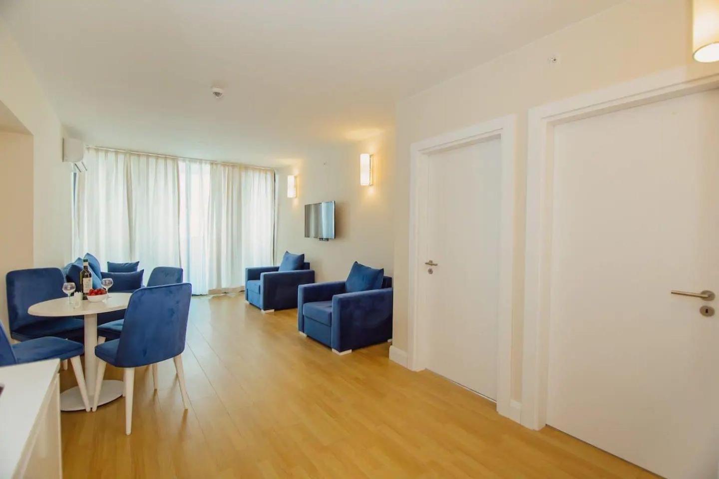 Hotel Black Sea Luxury Towers à Batoumi Extérieur photo
